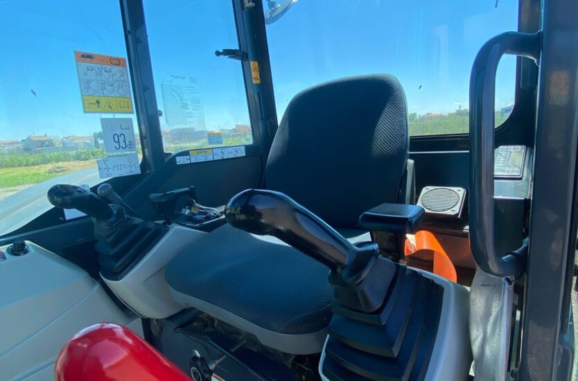 561f9fb1-96f8-424c-9777-f839a1d291be