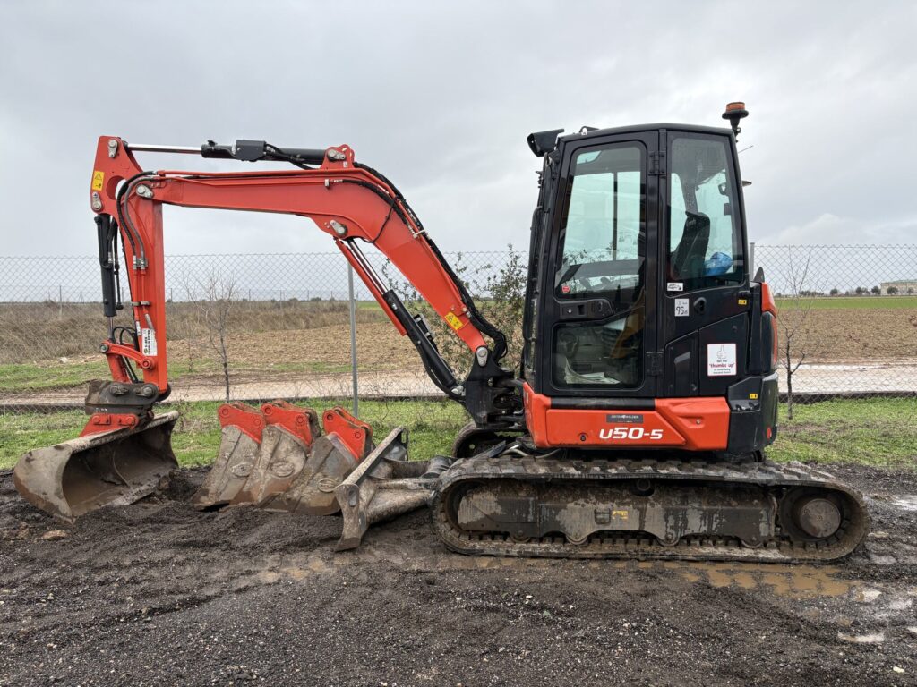 5b2716c6-2dc4-42ea-a0f3-a88059b53139