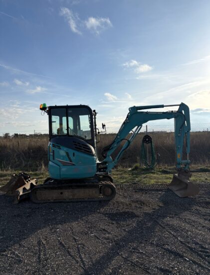 c733300a-a6d6-458e-bcfe-9ecf4b261f83