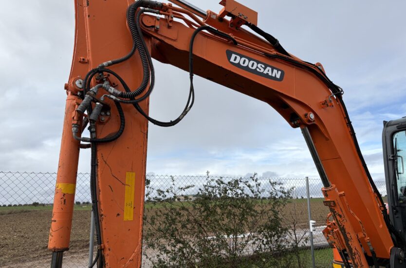 ed1c9e06-3325-4d7f-a037-18f3b2c734de