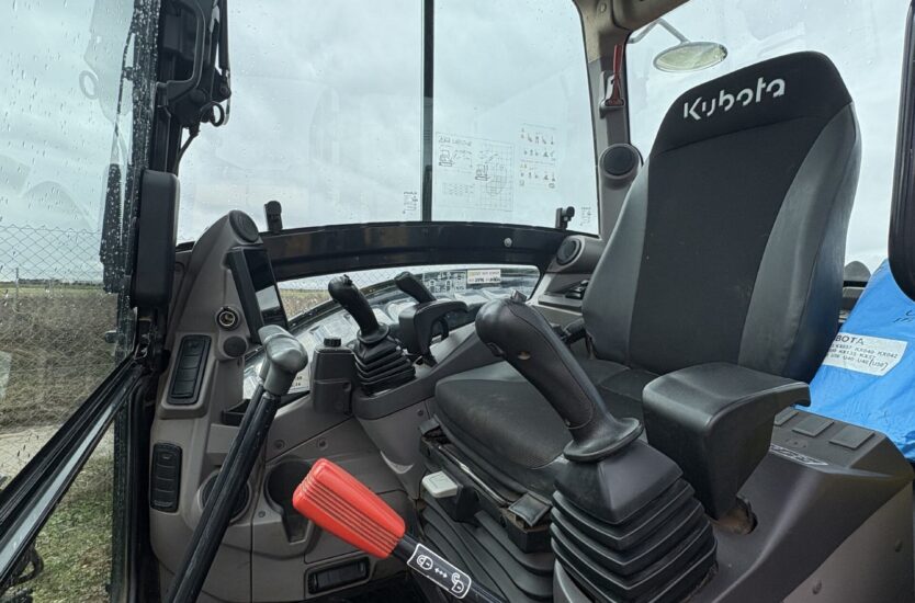 fd4a054f-d9ef-4dd0-bef6-1d7f992f0a08