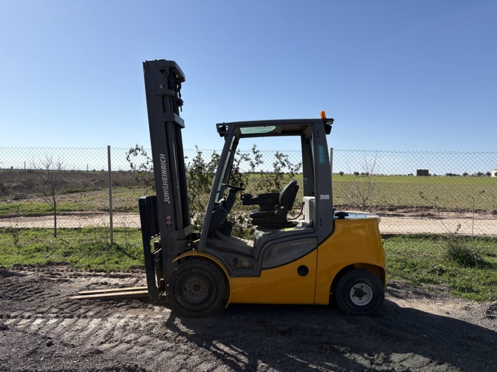 9a3d23c3-2652-4dd8-a880-60d7432dd95e